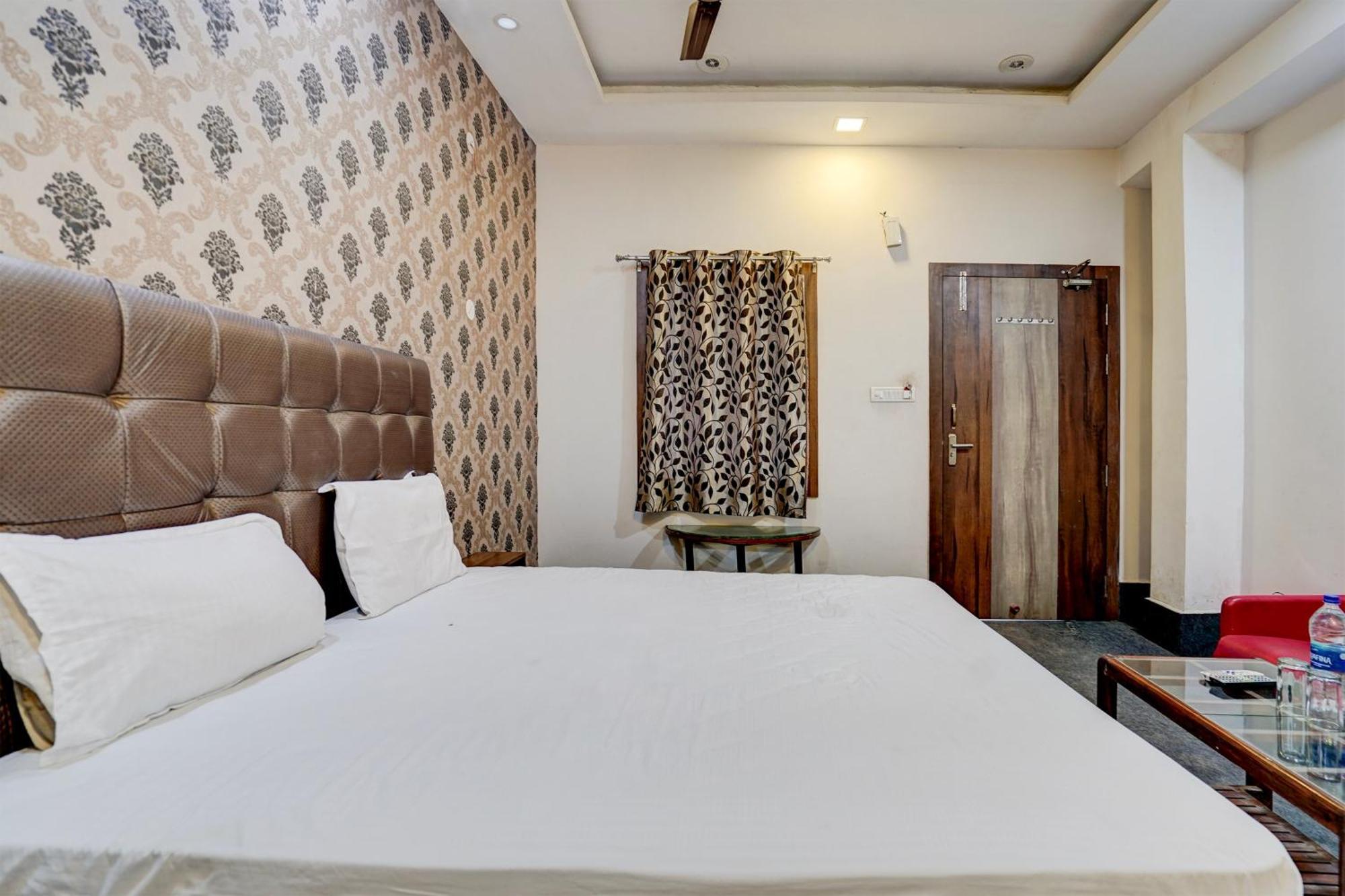 Hotel O Shyam Utsav Mirzapur Exterior photo